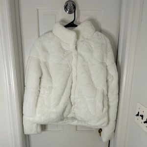 Women’s White Fluffy Puffer Jacket